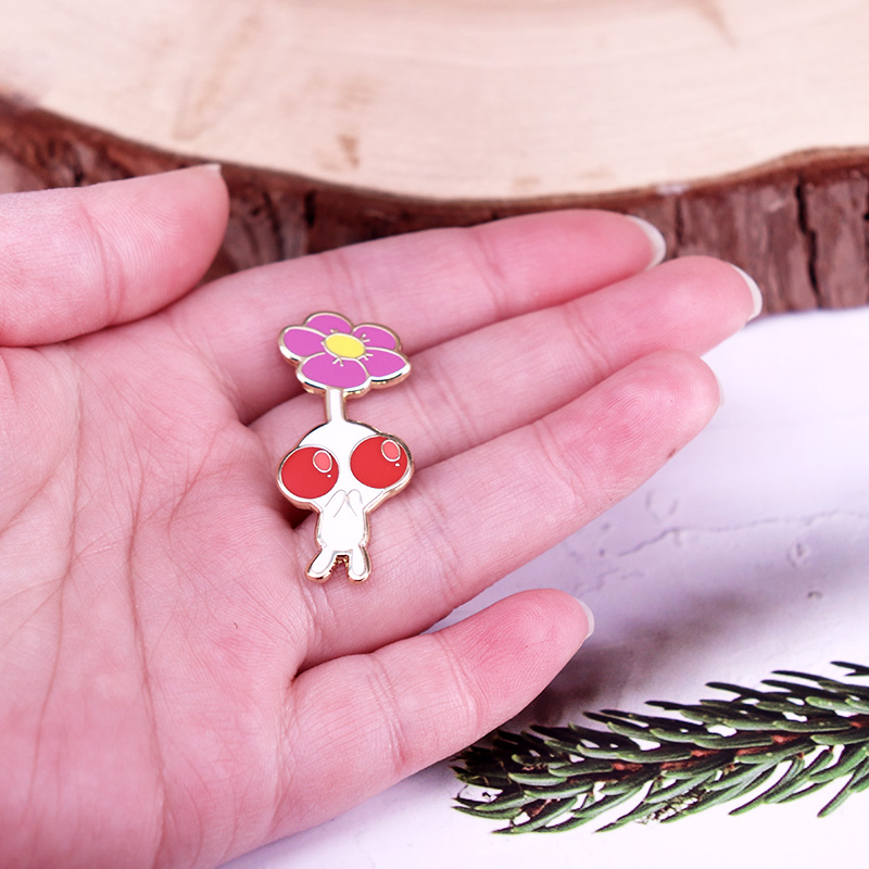Pin esmaltado Pikmmin blanco,  - Gaming Accessories For Room reseña y precio