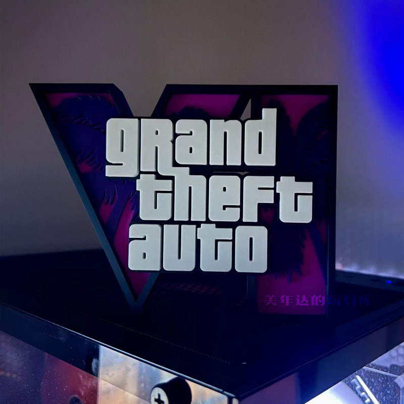 Soporte con el logotipo de GTA - Accessories For Your Gaming Room reseña y precio